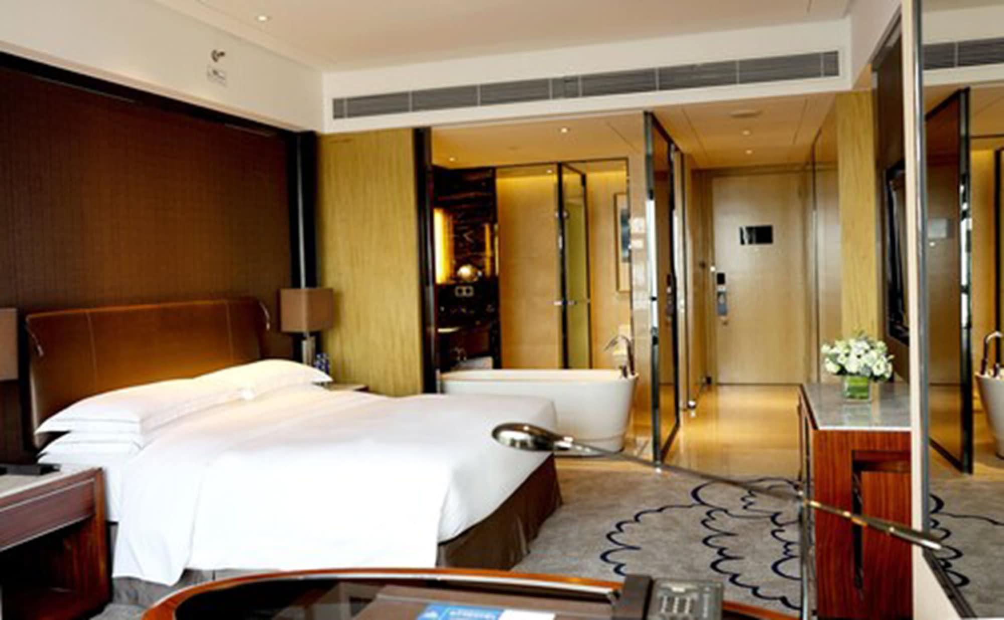 Hilton Zhongshan Downtown Eksteriør billede